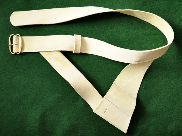 Soldier waistbelt with simple frog